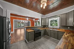 230 N Henderson, Rusk, TX 75785 - Photo 7