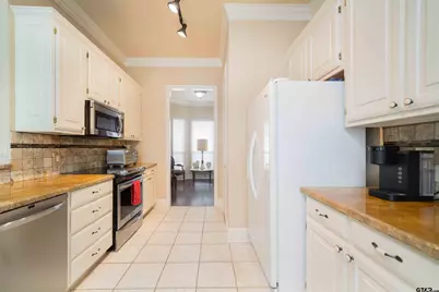 2215 Homestead, Tyler, TX 75701 - Photo 9