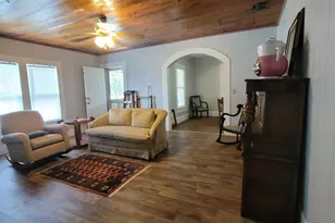 716 Sycamore, Mineola, TX 75773 - Photo 9