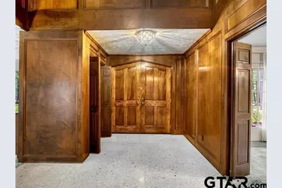 300 Cumberland, Henderson, TX 75652 - Photo 3