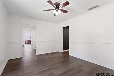 519 W Buchanan, Mineola, TX 75773 - Photo 9