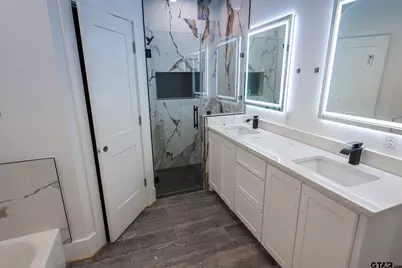 146 Hillcrest Dr, Gladewater, TX 75647 - Photo 13