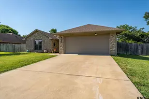 526 W Kingsway Dr, Overton, TX 75684 - Photo 3