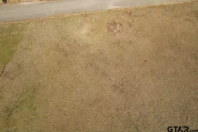 227 Trailhollow Ln, Palestine, TX 75801 - Photo 7