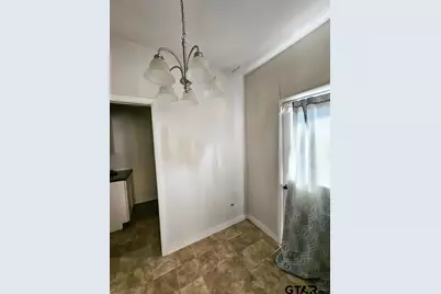 105 Glenwood Dr, Palestine, TX 75801 - Photo 5