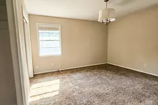 105 Glenwood Dr, Palestine, TX 75801 - Photo 11