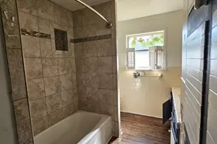 105 Glenwood Dr, Palestine, TX 75801 - Photo 15