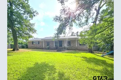 105 Glenwood Dr, Palestine, TX 75801 - Photo 1
