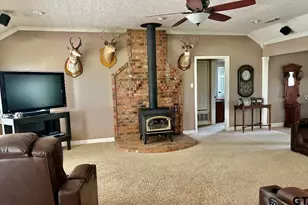 1719 Fm 3052N, Troup, TX 75789 - Photo 7