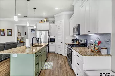 1802 Forestdale Boulevard, Whitehouse, TX 75791 - Photo 11