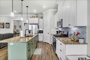 1802 Forestdale Blvd, Whitehouse, TX 75791 - Photo 11