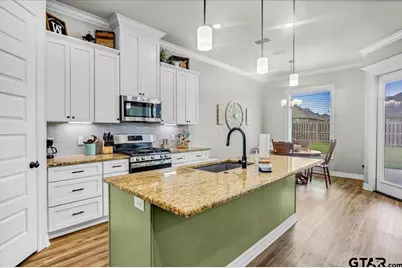 1802 Forestdale Boulevard, Whitehouse, TX 75791 - Photo 13