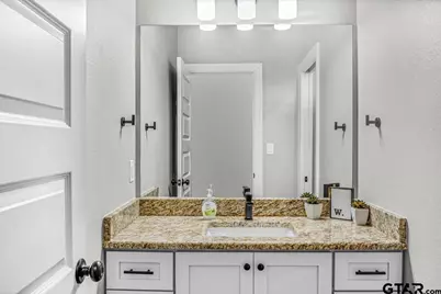 1802 Forestdale Boulevard, Whitehouse, TX 75791 - Photo 17