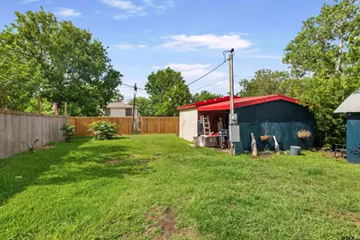 408 Morton, Palacios, TX 77465 - Photo 21