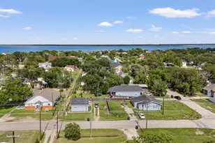 408 Morton, Palacios, TX 77465 - Photo 29