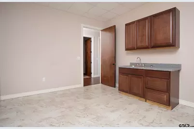 2311 Dueling Oaks Dr. Ste 20, Tyler, TX 75703 - Photo 9