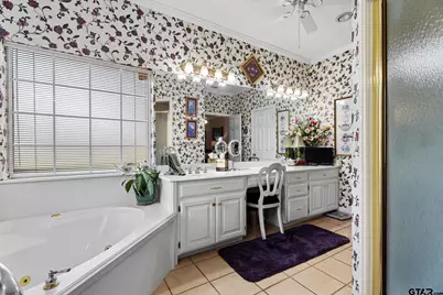 1266 Santa Fe Trl, Tyler, TX 75703 - Photo 17