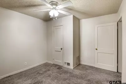 837 S Palmer Avenue, Tyler, TX 75702 - Photo 19