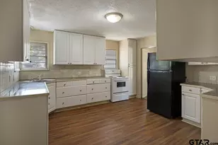 837 S Palmer Ave, Tyler, TX 75702 - Photo 15