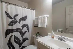 1901 Meadowgreen, Kilgore, TX 75662 - Photo 13