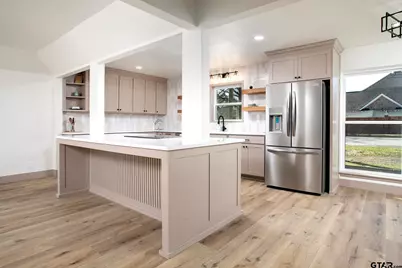 411 W Heritage Dr, Tyler, TX 75703 - Photo 3