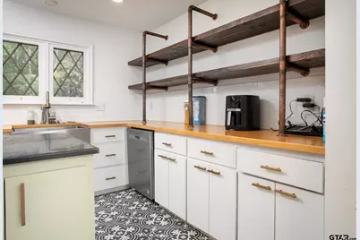 2414 S Martin St, Kilgore, TX 75662 - Photo 19