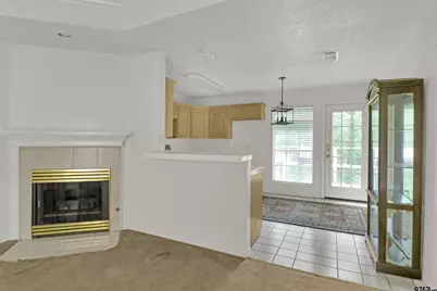 2006 Villa Dr, Tyler, TX 75703 - Photo 3