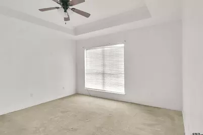 2006 Villa Dr, Tyler, TX 75703 - Photo 9