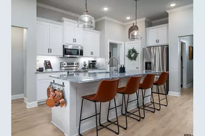 401 Meadows Court, Chandler, TX 75758 - Photo 9