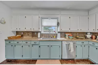 9822 Nasturtium Rd, Ore City, TX 75683 - Photo 27