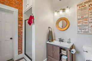 1881 Valley View, Tyler, TX 75703 - Photo 27