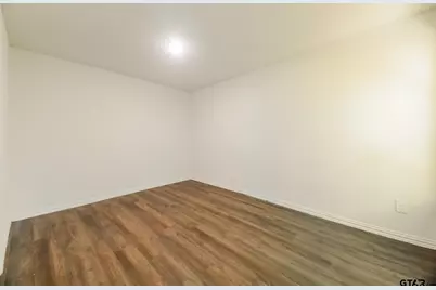 807 W Morris Street, Tyler, TX 75702 - Photo 13