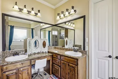 3449 Abes Landing Dr, Granbury, TX 76049 - Photo 13