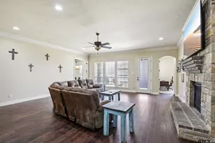 3449 Abes Landing Dr, Granbury, TX 76049 - Photo 3