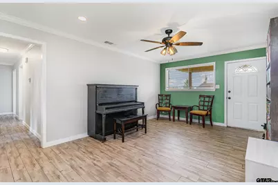 109 Carroll, Athens, TX 75752 - Photo 9