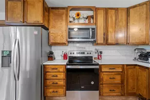 237 Saddleback Ln, Holly Lake Ranch, TX 75765 - Photo 13