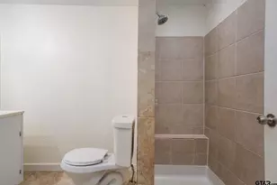 1910 E Lake St, Tyler, TX 75701 - Photo 29