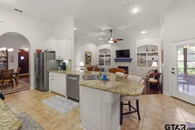 4133 Colina Trl, Tyler, TX 75707 - Photo 11