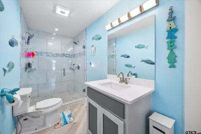 220 Pin Oak Drive, Mabank, TX 75156 - Photo 11