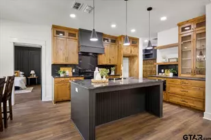 19081 Pinedale Cir, Flint, TX 75762 - Photo 1