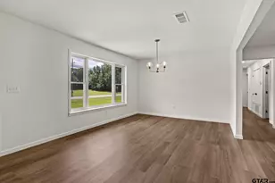 800 Holbrook, Mt Vernon, TX 75457 - Photo 5