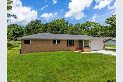 800 Holbrook, Mt Vernon, TX 75457 - Photo 1