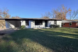 204 Mt Sylvan St, Lindale, TX 75771 - Photo 3