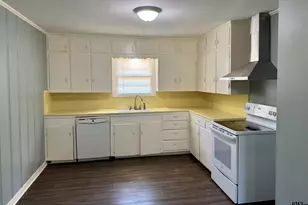 204 Mt Sylvan St, Lindale, TX 75771 - Photo 9