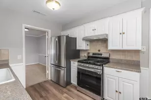 3324 Teakwood Dr, Tyler, TX 75701 - Photo 9