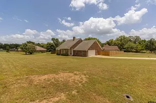 22002 Stage Coach Dr, Chandler, TX 75758 - Photo 3