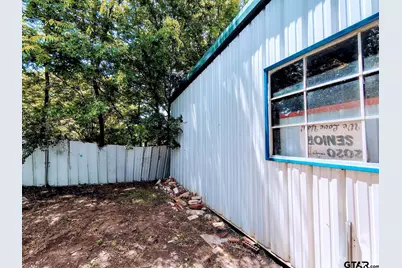 211 Watkins, Longview, TX 75604 - Photo 17