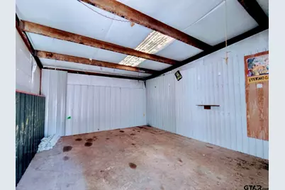 211 Watkins, Longview, TX 75604 - Photo 21