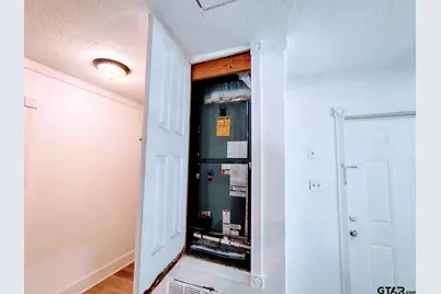 211 Watkins, Longview, TX 75604 - Photo 13