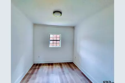 211 Watkins, Longview, TX 75604 - Photo 19